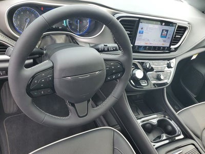 2027 Chrysler Pacifica Limited