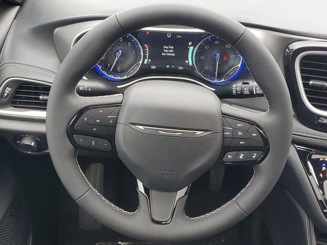 2027 Chrysler Pacifica Limited