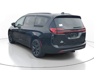2027 Chrysler Pacifica Limited