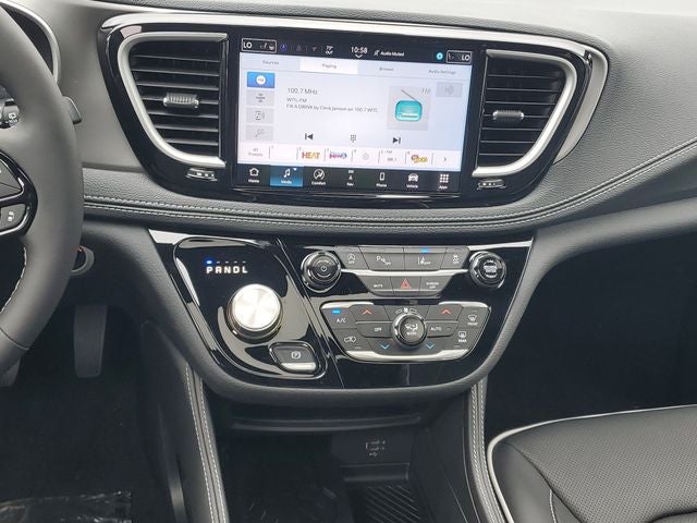 2027 Chrysler Pacifica Limited