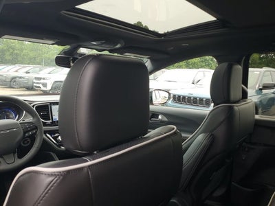 2027 Chrysler Pacifica Limited