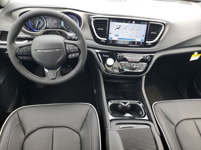 2027 Chrysler Pacifica Limited