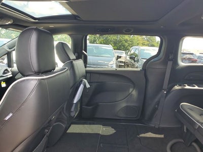 2027 Chrysler Pacifica Limited