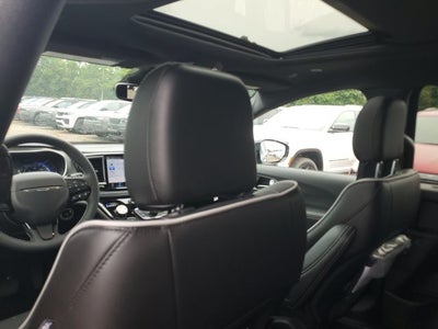 2027 Chrysler Pacifica Limited