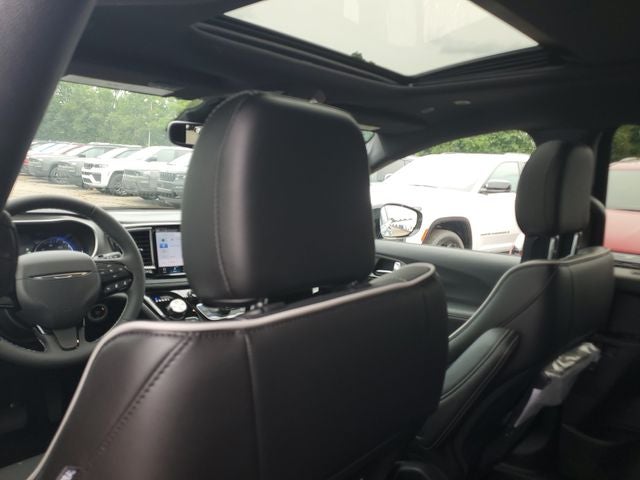 2027 Chrysler Pacifica Limited