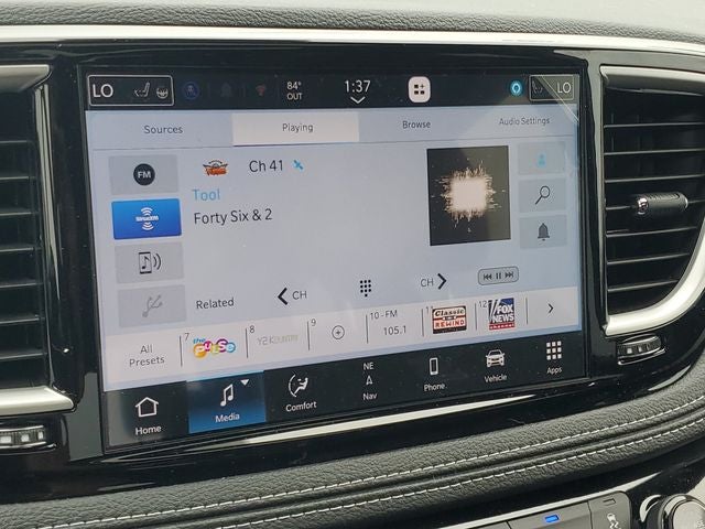 2027 Chrysler Pacifica Limited