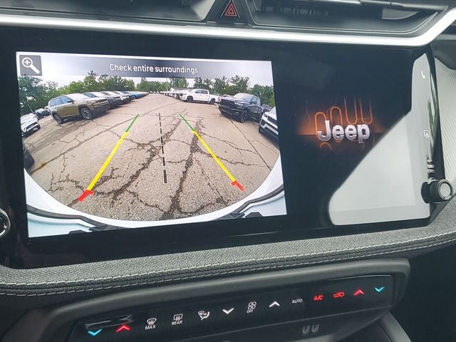 2026 Jeep Cherokee Laredo