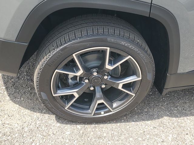 2026 Jeep Cherokee Overland