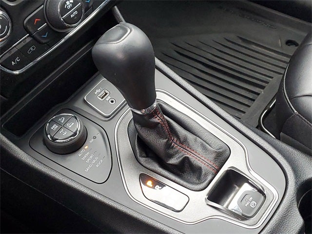 2020 Jeep Cherokee Trailhawk