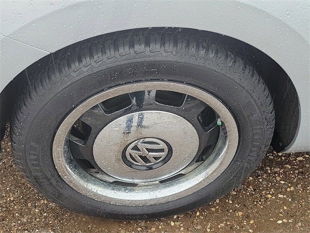 2015 Volkswagen Beetle 1.8T Classic