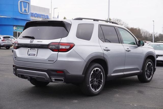 2026 Honda Pilot AWD Touring Blackout