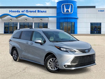 2025 Toyota Sienna XLE 7 Passenger