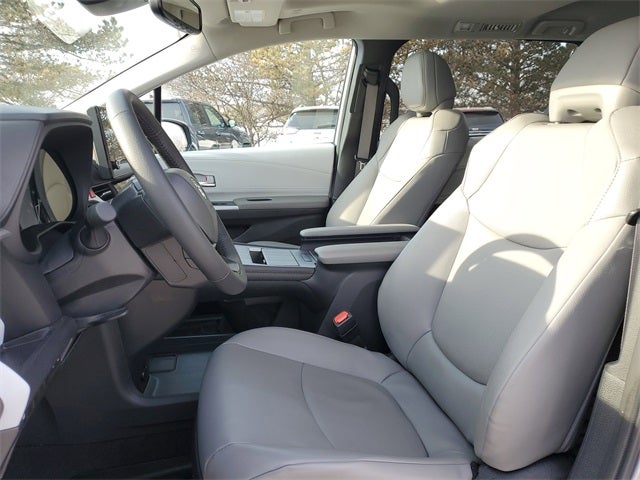 2025 Toyota Sienna XLE 7 Passenger
