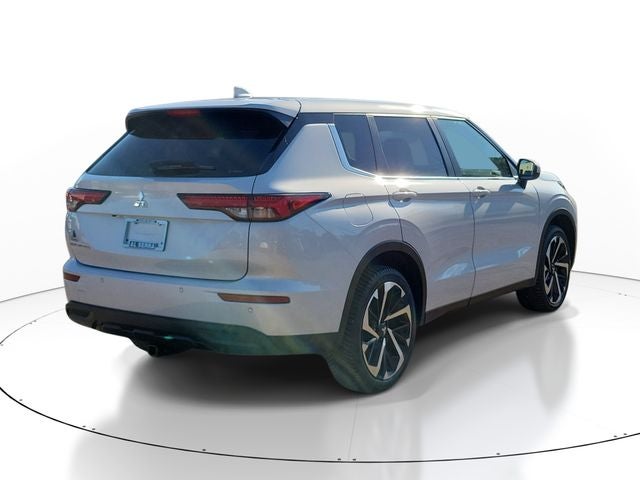 2022 Mitsubishi Outlander ES