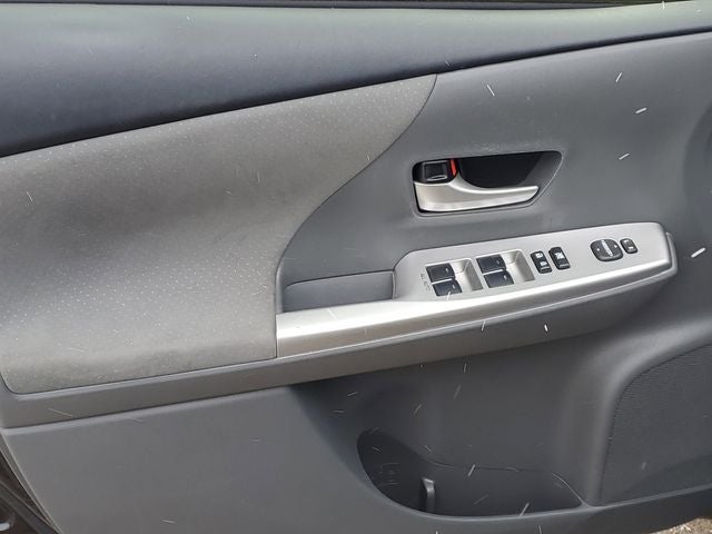 2012 Toyota Prius v Two