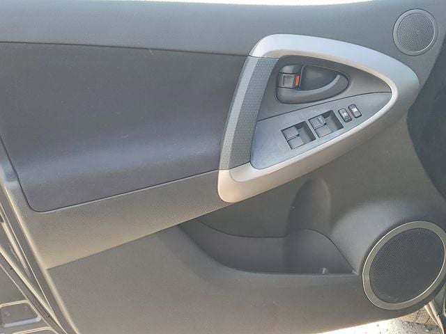 2006 Toyota RAV4 Sport