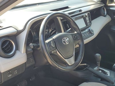2016 Toyota RAV4 Hybrid XLE