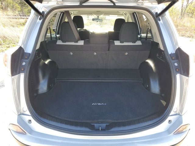2016 Toyota RAV4 Hybrid XLE