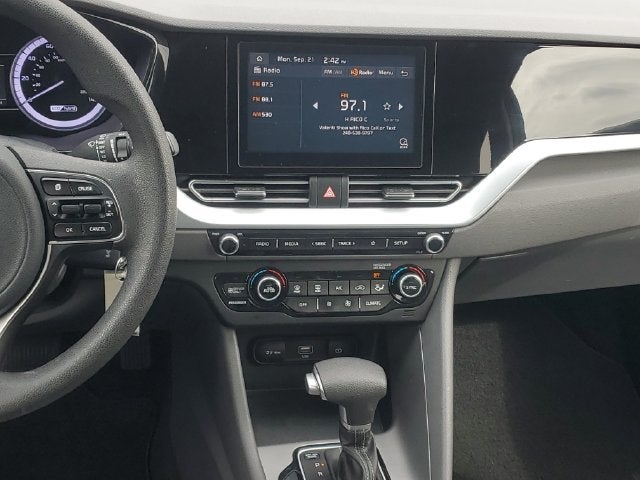 2022 Kia Niro LX