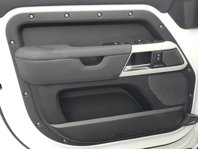 2020 Land Rover Defender 110 SE
