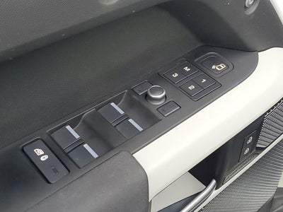 2020 Land Rover Defender 110 SE