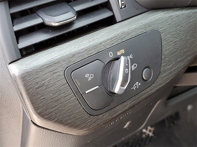 2023 Audi A4 45 S line Premium Plus quattro