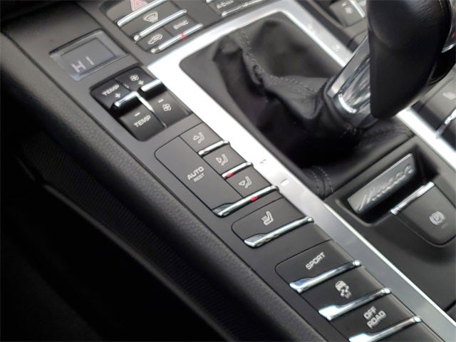 2019 Porsche Macan Base