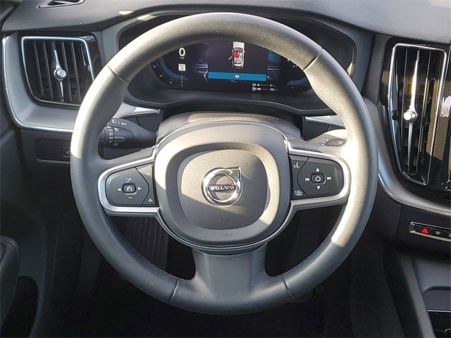 2023 Volvo XC60 Recharge Plug-In Hybrid T8 Core Bright Theme