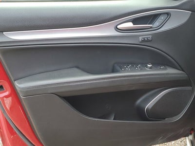 2018 Alfa Romeo Stelvio Base