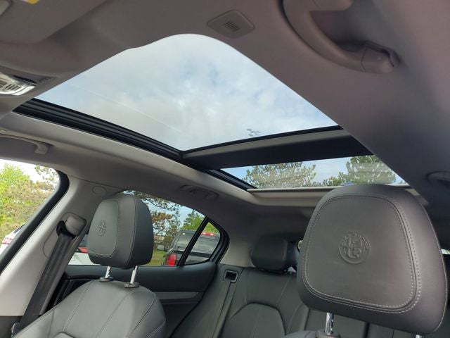 2018 Alfa Romeo Stelvio Base