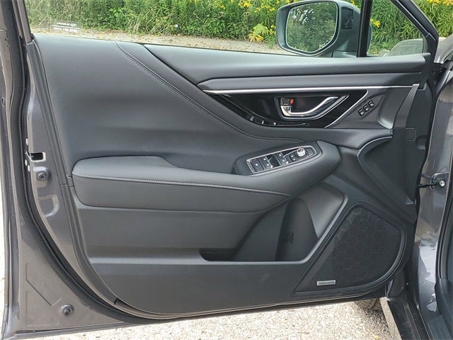 2025 Subaru LEGACY Limited