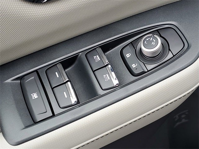 2025 Subaru FORESTER Limited Hybrid