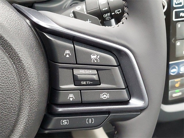 2025 Subaru FORESTER Limited Hybrid