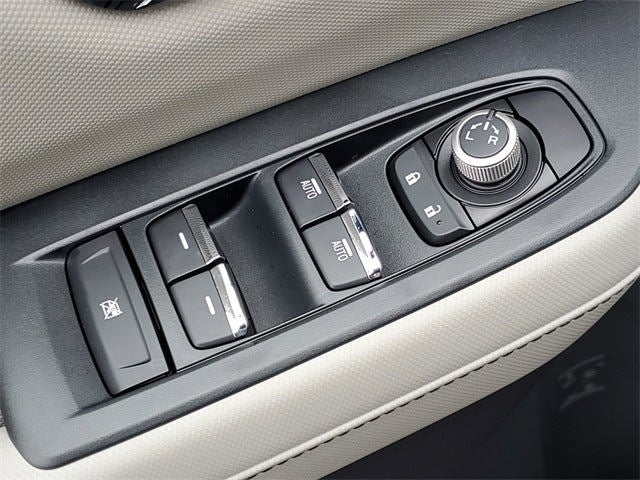 2025 Subaru FORESTER Limited Hybrid