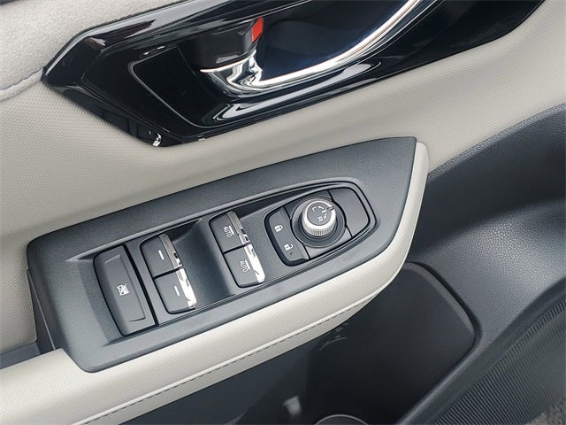 2025 Subaru FORESTER Limited Hybrid