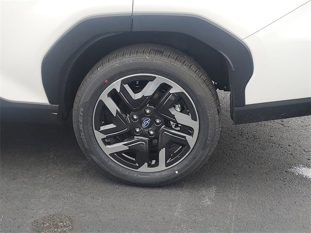 2025 Subaru FORESTER Limited Hybrid